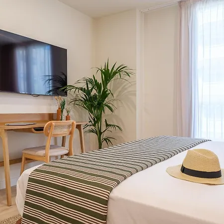 Aduana 4* Σαλού